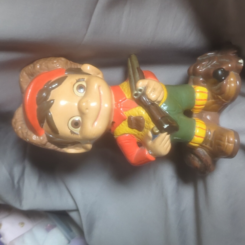 Smiley Hunter Boy Atlantic Mold Vintage 10.5" Ceramic Figurine Rifle & Hound